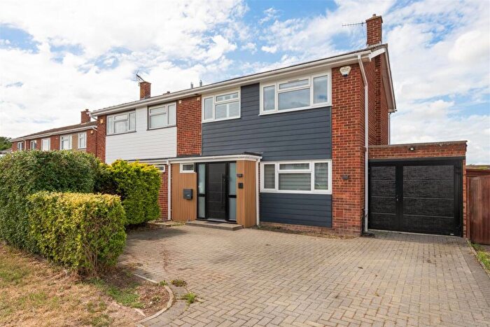 3 Bedroom Semi Detached House For Sale In Everard Way, Faversham, ME13