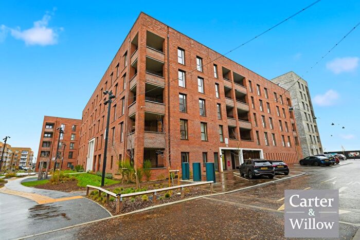 2 Bedroom Flat To Rent In Baker House, Kentfield Street, Barking, IG11