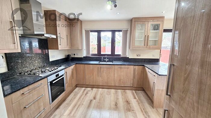 4 Bedroom Semi-Detached House To Rent In Tavistock Gardens, Ilford, IG3