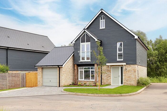 5 Bedroom Detached House For Sale In Bulrush Way, Broxbourne, EN10