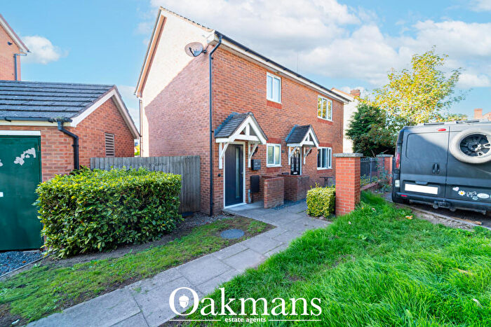 2 Bedroom Maisonette For Sale In Forge Avenue, Bromsgrove, B60