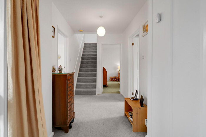 4 Bedroom Detached House For Sale In The Paddock, Lower Boddington, Northamptonshire, NN11