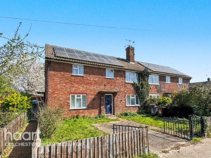 2 Bedroom Maisonette For Sale In Wethersfield Road, Colchester, CO2