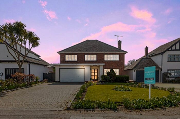 4 Bedroom Detached House For Sale In Weare Gifford, Shoeburyness, Southend-On-Sea, SS3