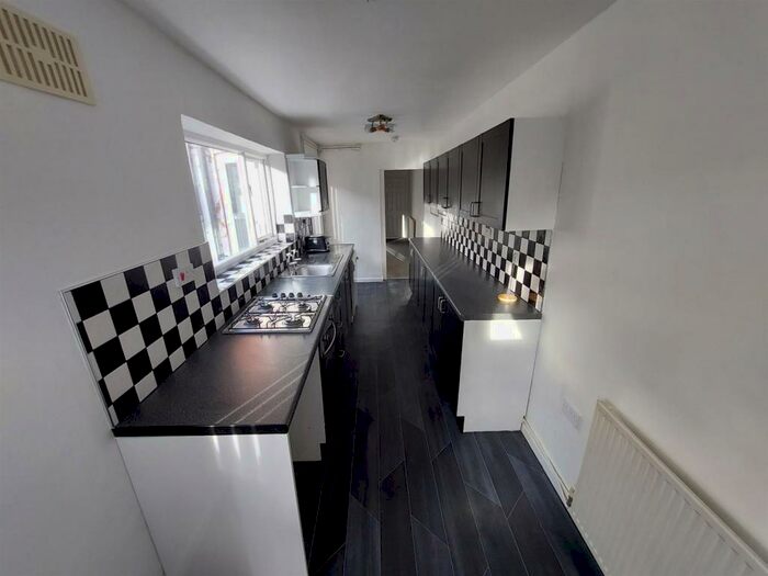 3 Bedroom Terraced House To Rent In Woodbridge Road, Moseley Birmingham, B13