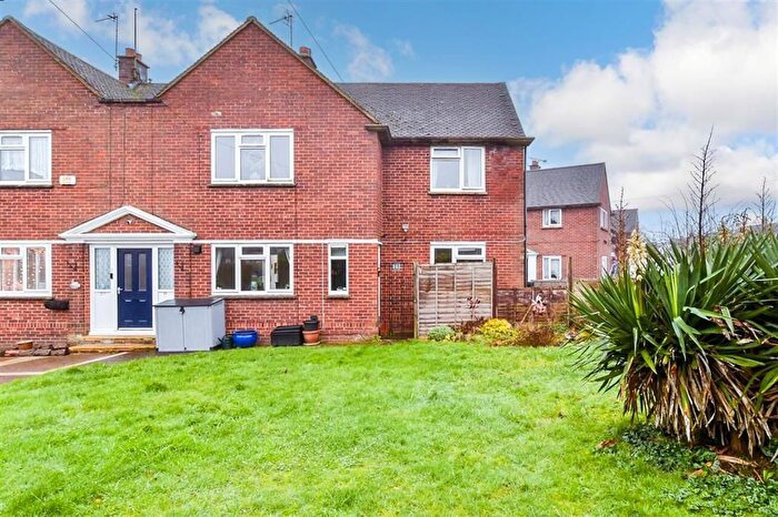 2 Bedroom Maisonette For Sale In Huntington Road, Coxheath, Maidstone, Kent, ME17
