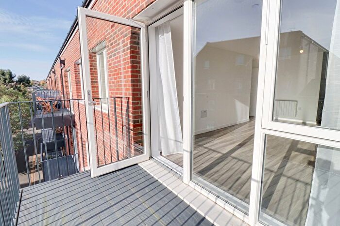 1 Bedroom Flat For Sale In Morton Peto Road, Bishop's Stortford, CM23