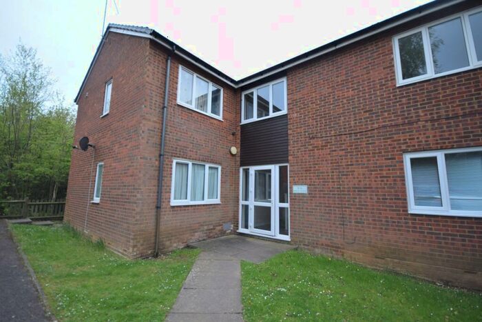 Studio To Rent In Wheat Close, Sandridge, AL4