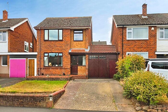 3 Bedroom Detached House For Sale In Blenheim Drive, Chilwell, NG9