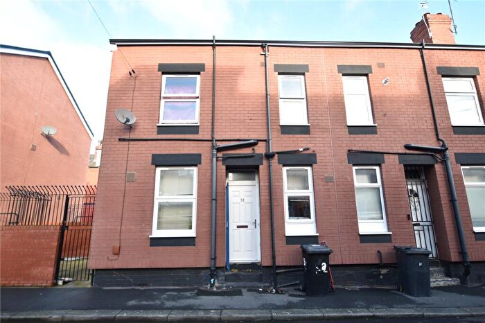 1 Bedroom End Of Terrace House To Rent In Recreation Terrace, Leeds, LS11