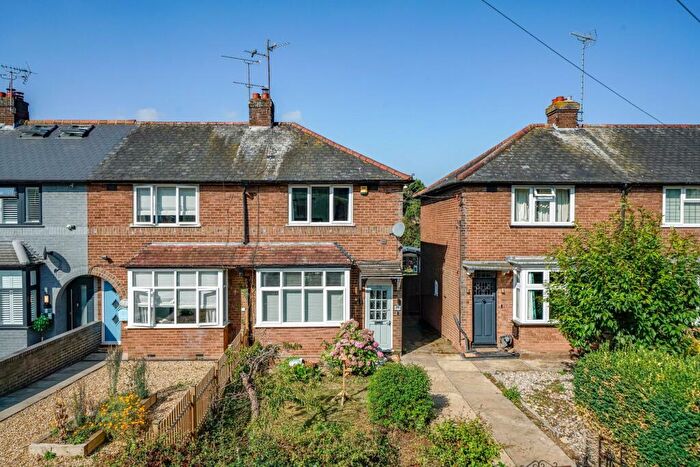 2 Bedroom End Of Terrace House For Sale In Mancroft Road, Caddington, LU1
