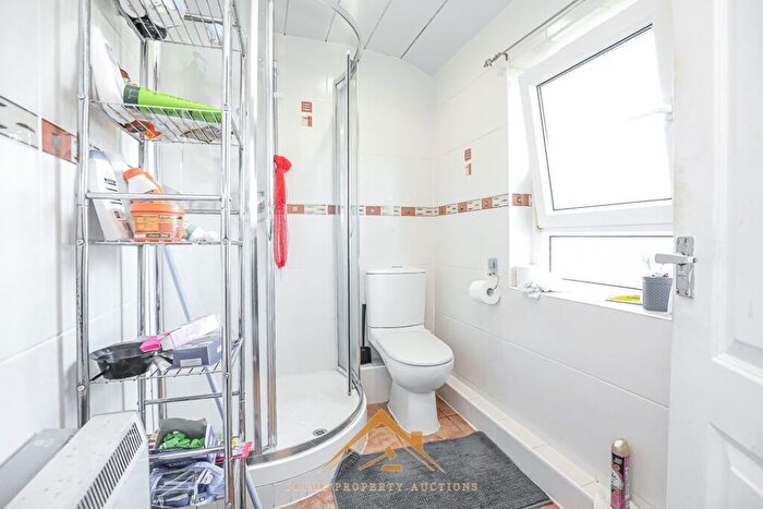 2 Bedroom Flat For Sale In E Pine Street, Greenock, PA15