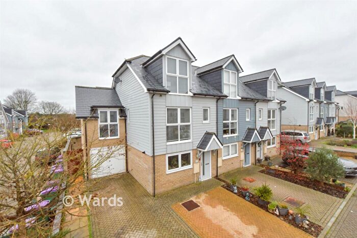 4 Bedroom End Of Terrace House For Sale In Eton Walk, Folkestone, Kent, CT19