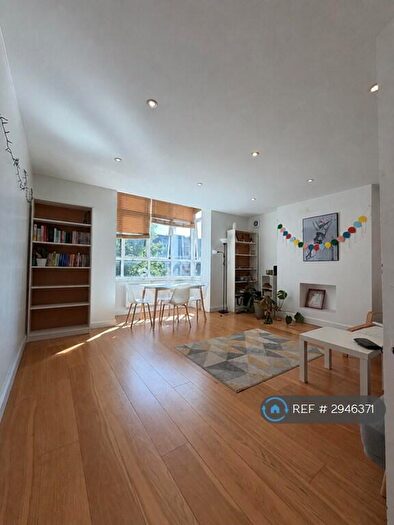 3 Bedroom Flat To Rent In Fortune Green Road, London, NW6