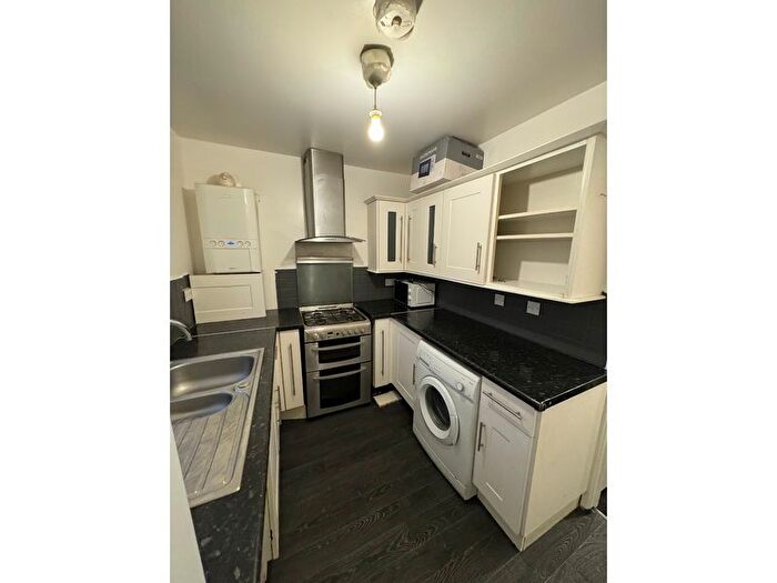 1 Bedroom Flat To Rent In Mynachdy Road, Cardiff, CF14