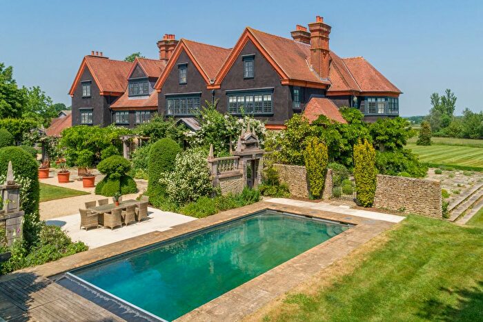 6 Bedroom Country House For Sale In Malmesbury, Ladyswood, SN16