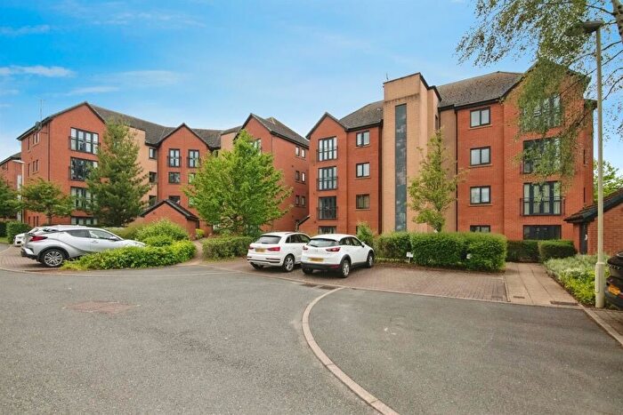 2 Bedroom Flat To Rent In Pages Croft, Dudley, DY1