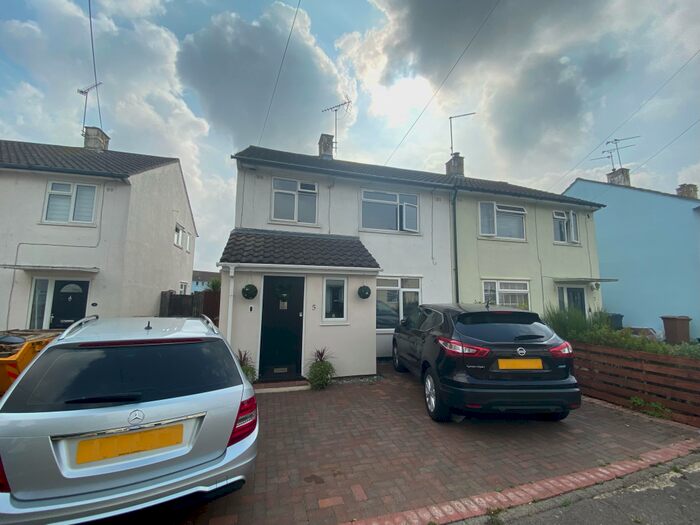 3 Bedroom House To Rent In Rothbury Road, Chelmsford, CM1