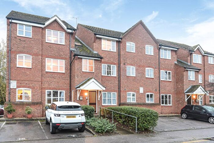 2 Bedroom Apartment To Rent In Hilda Wharf, Aylesbury, HP20