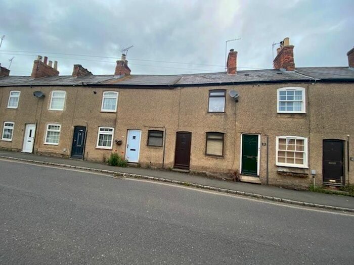 2 Bedroom Cottage To Rent In Weston Road, Olney, MK46