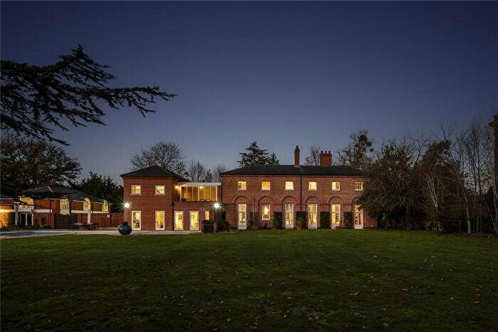 6 Bedroom House For Sale In Felix Hall, Kelvedon, Essex, CO5