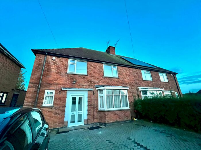 4 Bedroom Semi-Detached House To Rent In Brabazon Road, Leicester, Leicestershire, LE2