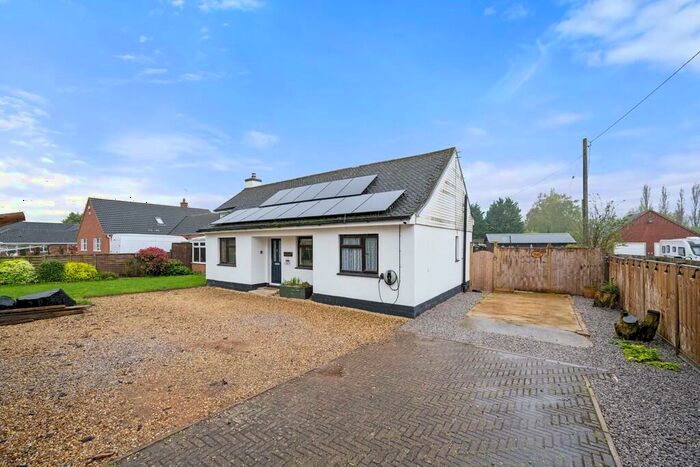 3 Bedroom Detached Bungalow For Sale In Gull Road, Guyhirn, Wisbech, PE13