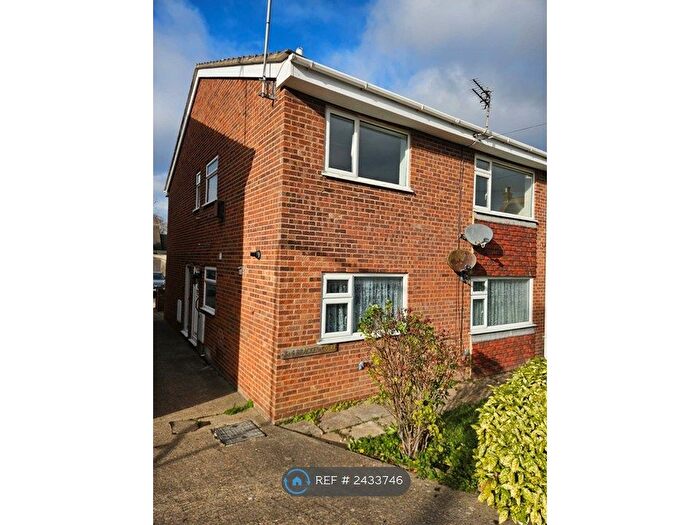 2 Bedroom Flat To Rent In Ranelagh Grove, Broadstairs, CT10