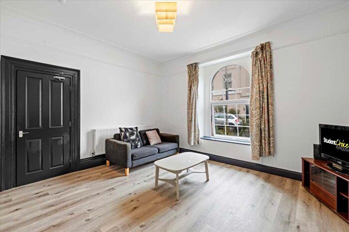 6 Bedroom Terraced House To Rent In Prospect Street, Plymouth, PL4