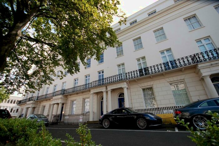 2 Bedroom Apartment To Rent In Clarence Mansions, Clarence Terrace, Leamington Spa, Warwickshire, CV32