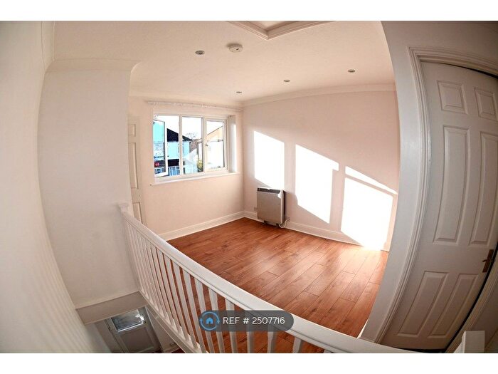 1 Bedroom Terraced House To Rent In Shandon Road, Worthing, BN14