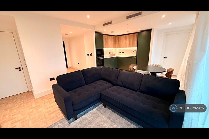 2 Bedroom Flat To Rent In One Clapham Junction, London, SW11