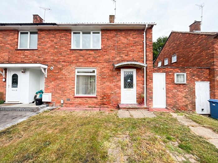 2 Bedroom Semi-Detached House To Rent In Bullbrook Drive, Bracknell, Berkshire, RG12