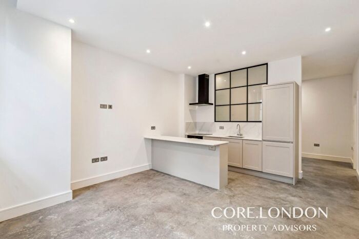 1 Bedroom Flat To Rent In Cumberland Park, Acton, W3