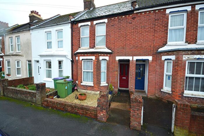 3 Bedroom Terraced House For Sale In Dunnett Road, Folkestone, CT19