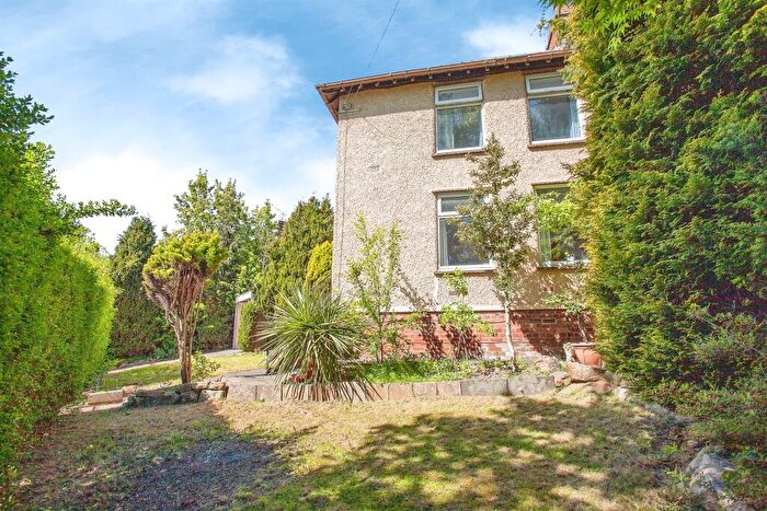 2 Bedroom Semi Detached House For Sale In Norwood Avenue, Sheffield, S5