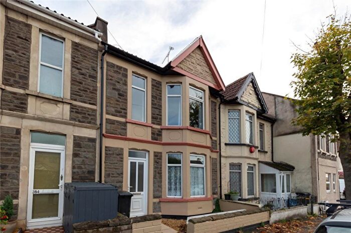 2 Bedroom Terraced House To Rent In Whitehall Road, Bristol, BS5