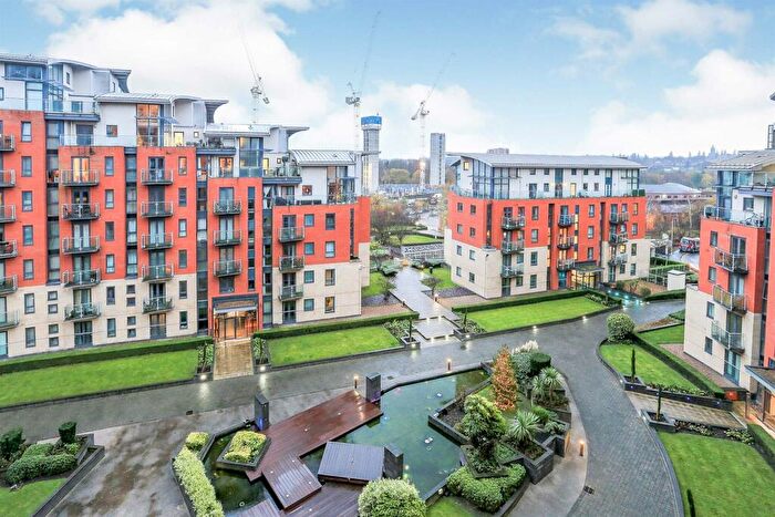 2 Bedroom Apartment To Rent In Gotts Road, Leeds, LS12