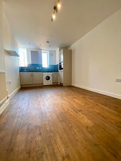 Studio To Rent In Lewis Grove, London, SE13