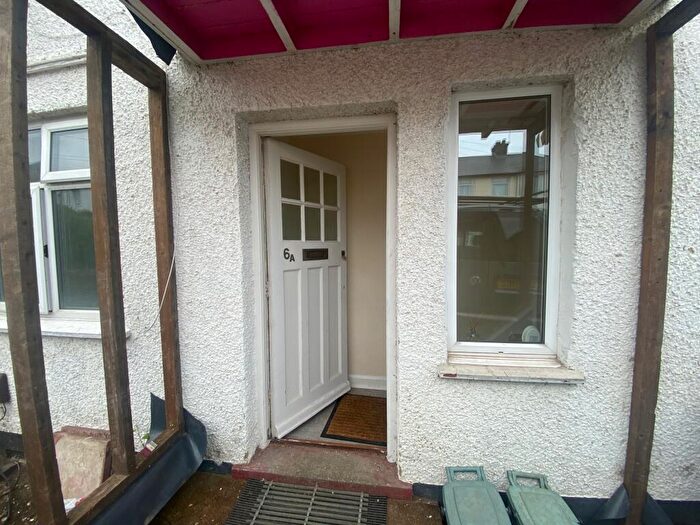 Apartment To Rent In Bassil Road, Hemel Hempstead, HP2