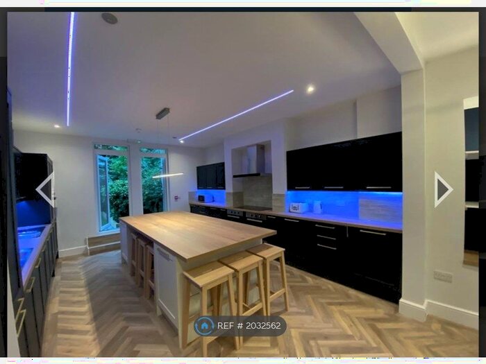 7 Bedroom End Of Terrace House To Rent In Gresford Avenue, Liverpool, L17