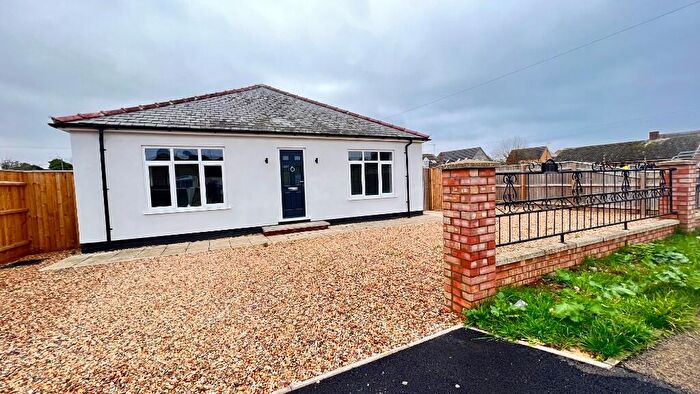 3 Bedroom Detached Bungalow For Sale In Front Road, Murrow, PE13