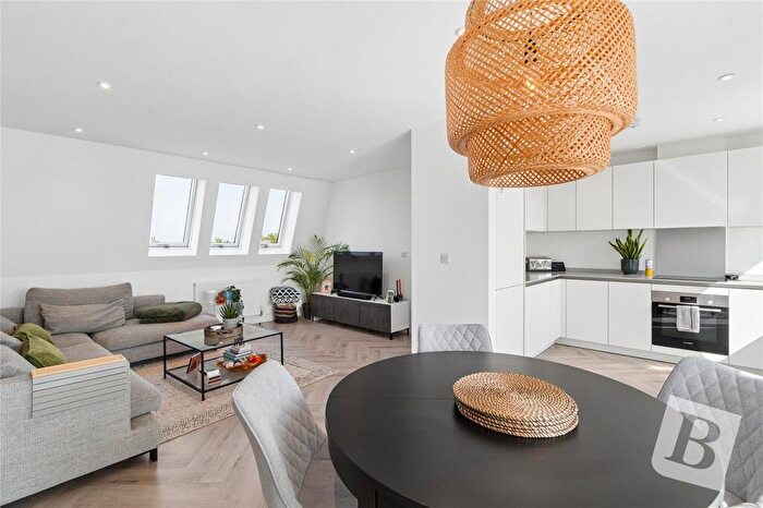 2 Bedroom Apartment For Sale In Judith Ann Court, Westbury Terrace, Upminster, RM14