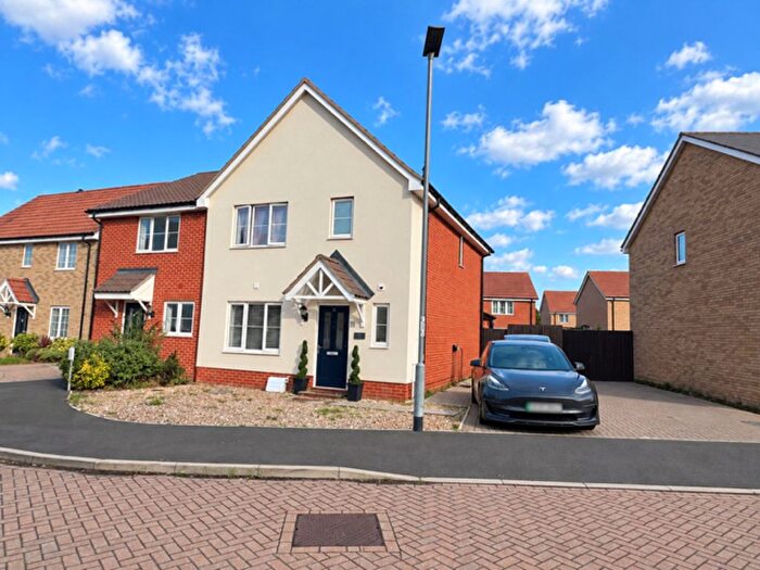 3 Bedroom Semi-Detached House For Sale In Selion Way, Elmswell, IP30