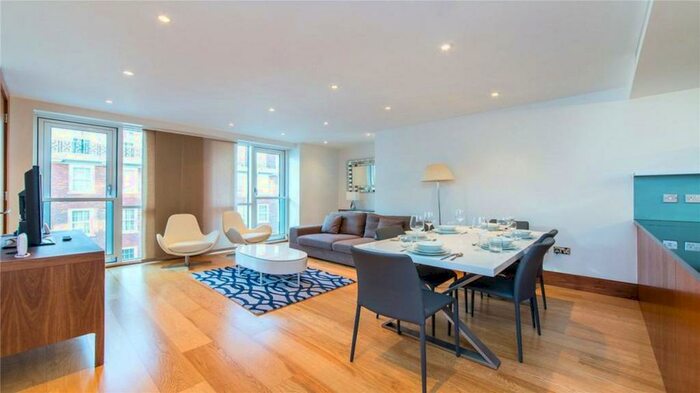 3 Bedroom Apartment To Rent In Baker Street, Marylebone, London, NW1