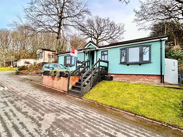 2 Bedroom Property For Sale In Oakland Glen, Walton-Le-Dale, Preston, Lancashire, PR5