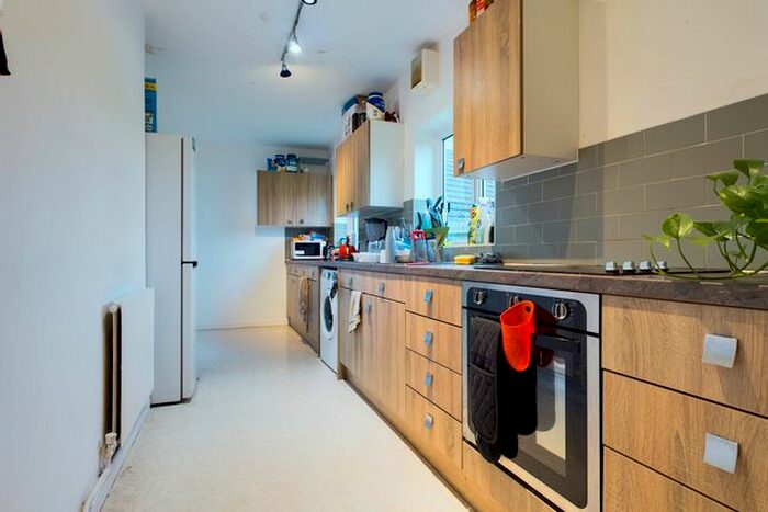 4 Bedroom Terraced House To Rent In Halland Road, Brighton, BN2