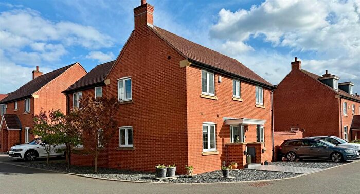4 Bedroom Detached House For Sale In Primrose Close, Lutterworth, LE17