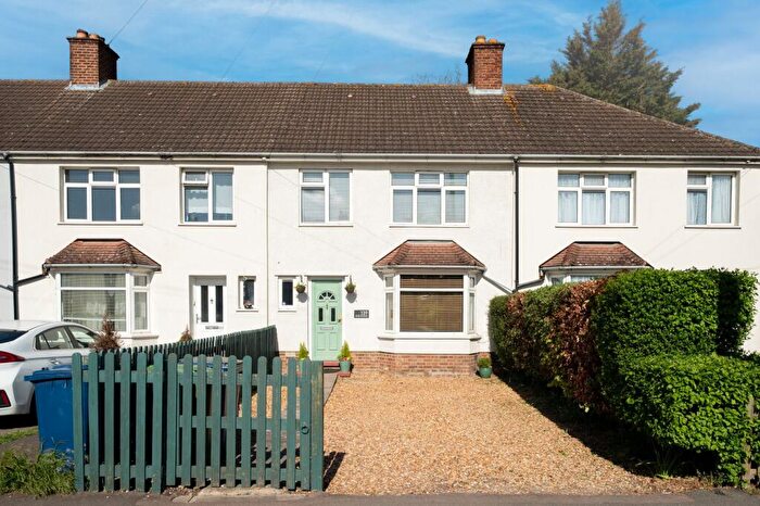 3 Bedroom Terraced House For Sale In Green End Road, Cambridge, CB4