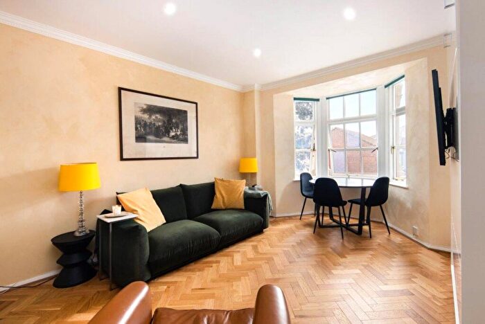 1 Bedroom Flat For Sale In Corfield Street, London, E2